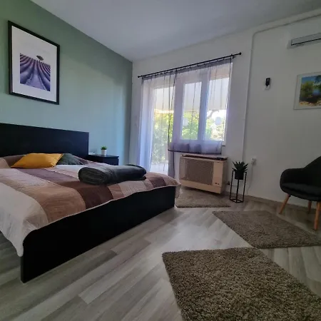 Appartamento Nivo Apartman Siofok *