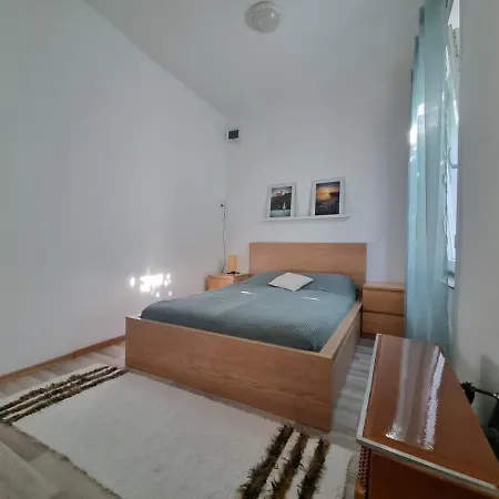 Nivo Apartman Siofok Διαμέρισμα *